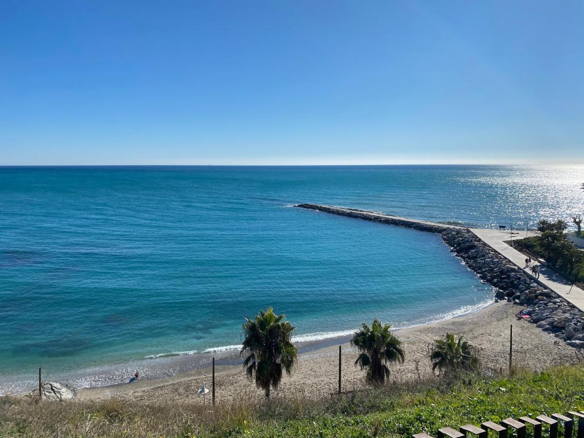 Duplex De Lujo En La Playa , Jacuzzy, Piscina, Chimenea Y Padel * Benalmádena