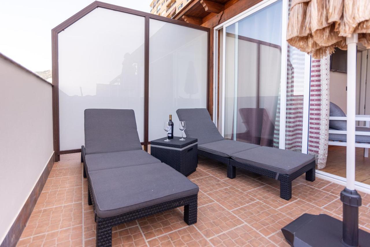 Duplex De Lujo En La Playa , Jacuzzy, Piscina, Chimenea Y Padel Benalmádena