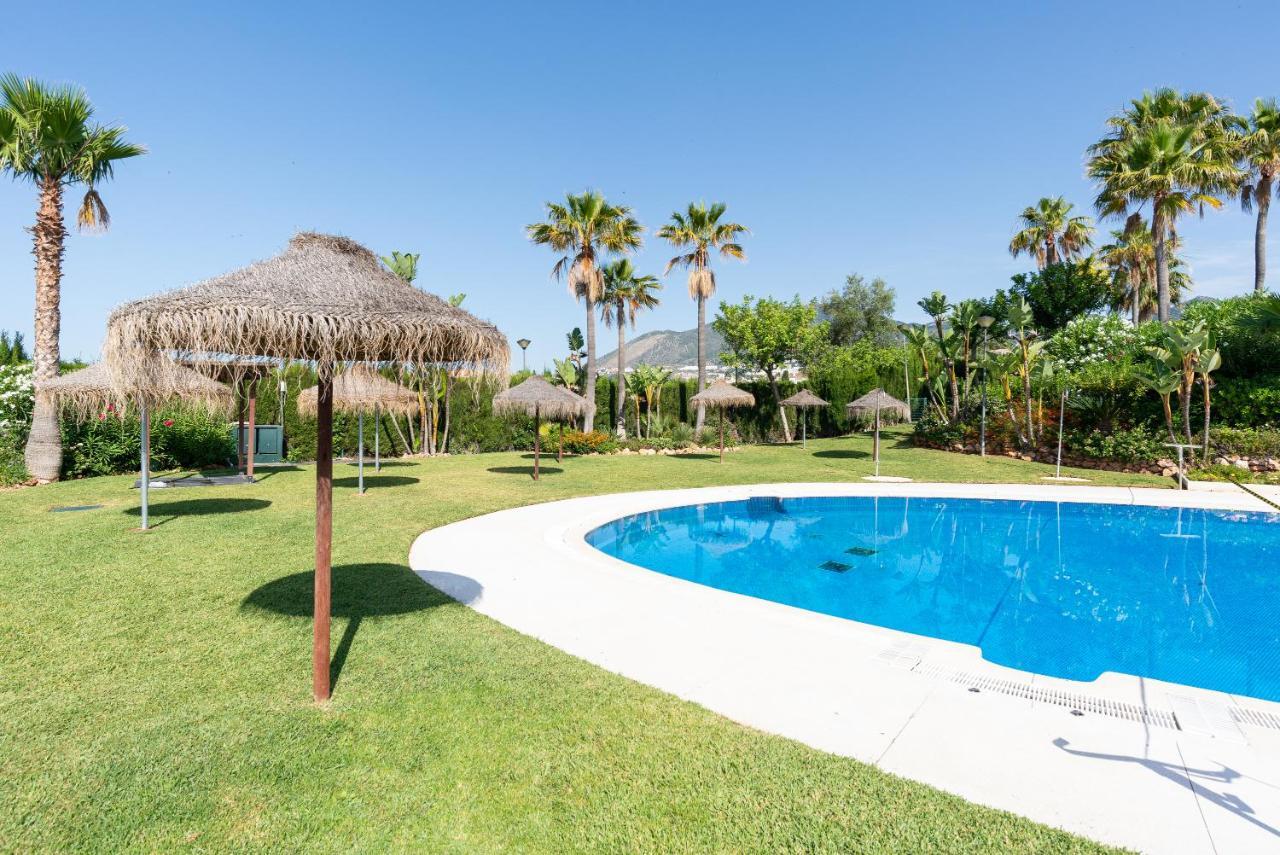 Appartement Duplex De Lujo En La Playa , Jacuzzy, Piscina, Chimenea Y Padel Benalmádena