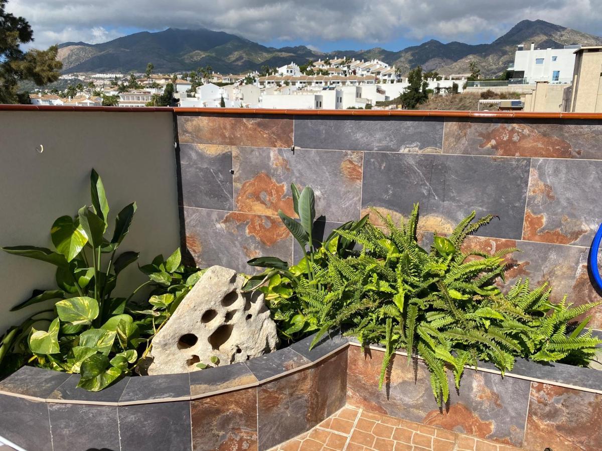Duplex De Lujo En La Playa , Jacuzzy, Piscina, Chimenea Y Padel Benalmádena