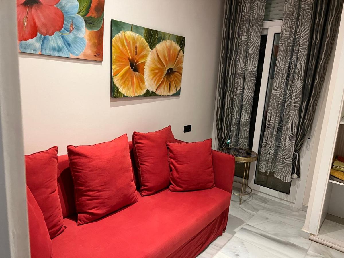 Duplex De Lujo En La Playa , Jacuzzy, Piscina, Chimenea Y Padel Benalmádena
